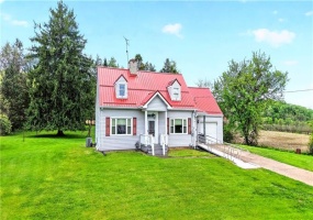 607 Cemetery Road, Perryopolis, 15473, 3 Bedrooms Bedrooms, 6 Rooms Rooms,1.1 BathroomsBathrooms,Residential,For Sale,Cemetery Road,1752646