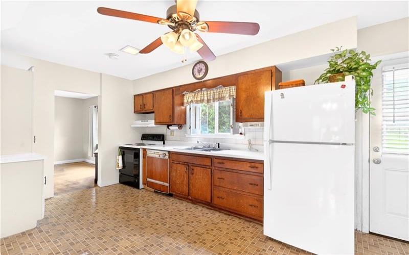 607 Cemetery Road, Perryopolis, 15473, 3 Bedrooms Bedrooms, 6 Rooms Rooms,1.1 BathroomsBathrooms,Residential,For Sale,Cemetery Road,1752646