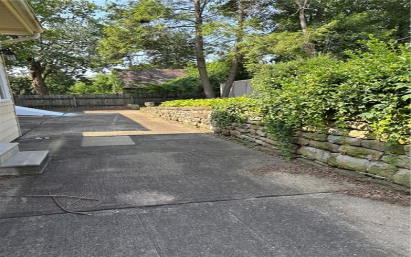 38 Hillcrest Ln, Uniontown, 15401, 3 Bedrooms Bedrooms, 9 Rooms Rooms,2 BathroomsBathrooms,Residential,For Sale,Hillcrest Ln,1762944