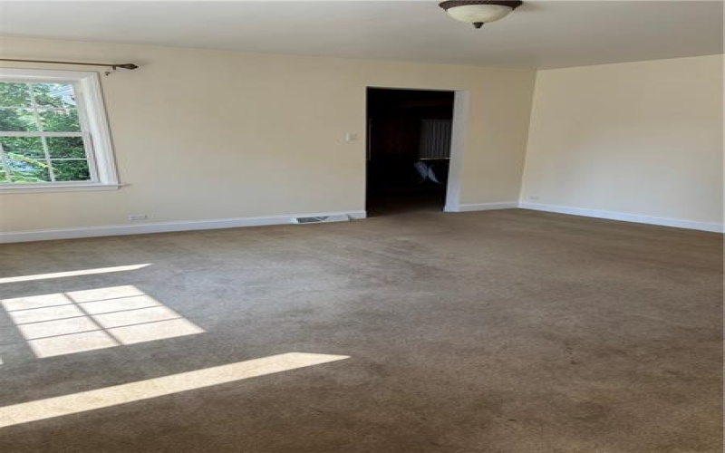 38 Hillcrest Ln, Uniontown, 15401, 3 Bedrooms Bedrooms, 9 Rooms Rooms,2 BathroomsBathrooms,Residential,For Sale,Hillcrest Ln,1762944