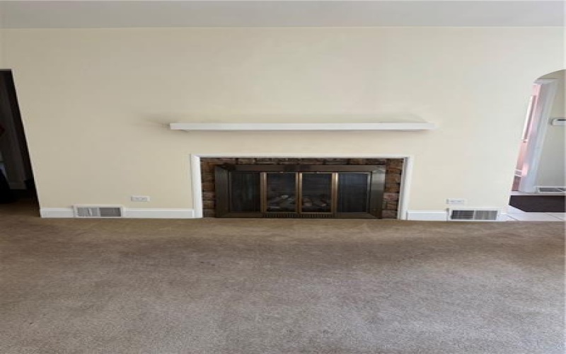 38 Hillcrest Ln, Uniontown, 15401, 3 Bedrooms Bedrooms, 9 Rooms Rooms,2 BathroomsBathrooms,Residential,For Sale,Hillcrest Ln,1762944