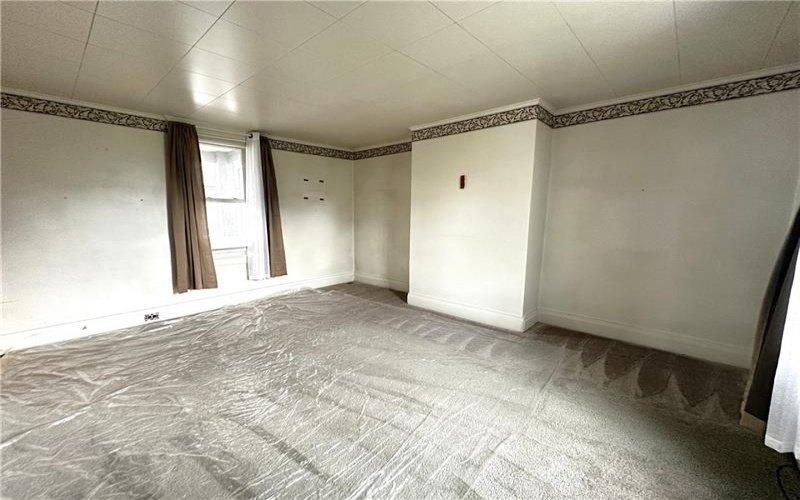 309 Washington Street, Mount Pleasant, 15666, 2 Bedrooms Bedrooms, 5 Rooms Rooms,1 BathroomBathrooms,Residential,For Sale,Washington Street,1754709