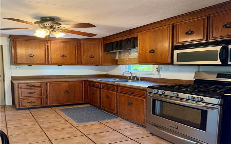 1256 Beech Street, Washington, 15301, 2 Bedrooms Bedrooms, 7 Rooms Rooms,1 BathroomBathrooms,Residential,For Sale,Beech Street,1755363
