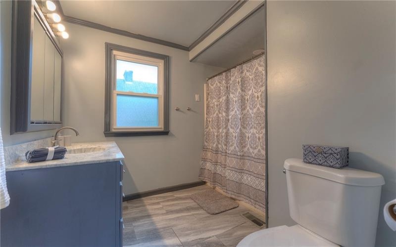 213 Grant Street, Greensburg, 15601, 2 Bedrooms Bedrooms, 5 Rooms Rooms,1 BathroomBathrooms,Residential,For Sale,Grant Street,1755564