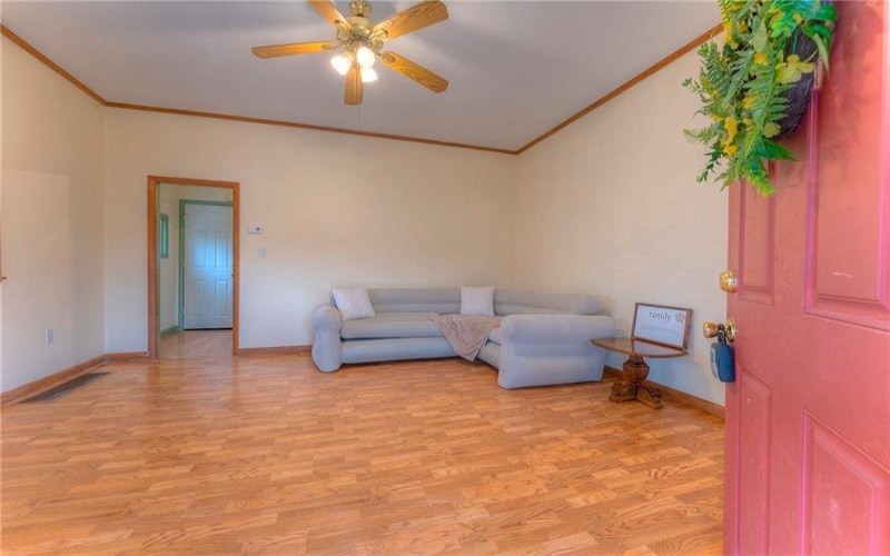 213 Grant Street, Greensburg, 15601, 2 Bedrooms Bedrooms, 5 Rooms Rooms,1 BathroomBathrooms,Residential,For Sale,Grant Street,1755564