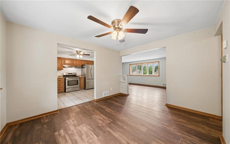 551 Hickory Dr, Greensburg, 15601, 2 Bedrooms Bedrooms, 6 Rooms Rooms,2.1 BathroomsBathrooms,Residential,For Sale,Hickory Dr,1755573