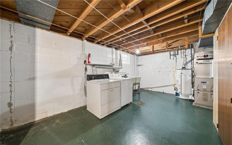 551 Hickory Dr, Greensburg, 15601, 2 Bedrooms Bedrooms, 6 Rooms Rooms,2.1 BathroomsBathrooms,Residential,For Sale,Hickory Dr,1755573
