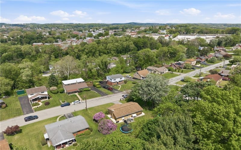 551 Hickory Dr, Greensburg, 15601, 2 Bedrooms Bedrooms, 6 Rooms Rooms,2.1 BathroomsBathrooms,Residential,For Sale,Hickory Dr,1755573