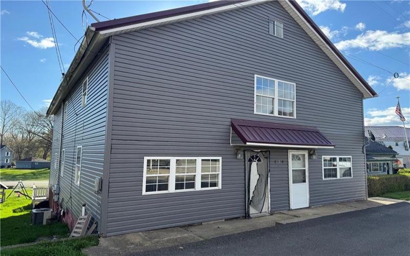 134 Highway St, Yukon, 15698, ,Multi-unit,For Sale,Highway St,1755756