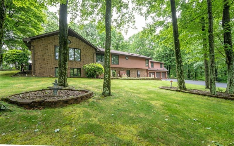 133 Windswept Dr, Latrobe, 15650, 5 Bedrooms Bedrooms, ,4.1 BathroomsBathrooms,Residential,For Sale,Windswept Dr,1755823
