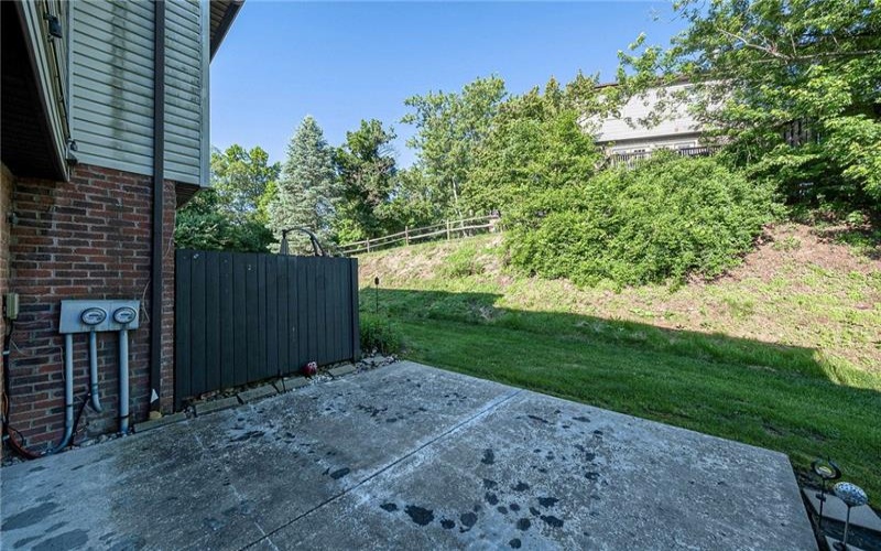 369 Nature Trail Ln, Murrysville, 15668, 3 Bedrooms Bedrooms, ,2.1 BathroomsBathrooms,Residential,For Sale,Nature Trail Ln,1757335