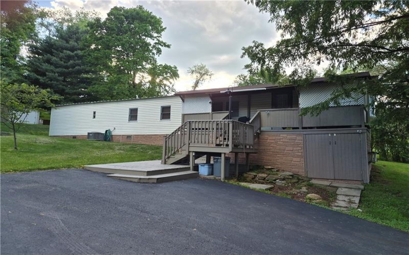4008 Finleyville Elrama Rd, Finleyville, 15332, 3 Bedrooms Bedrooms, ,2 BathroomsBathrooms,Residential,For Sale,Finleyville Elrama Rd,1757855