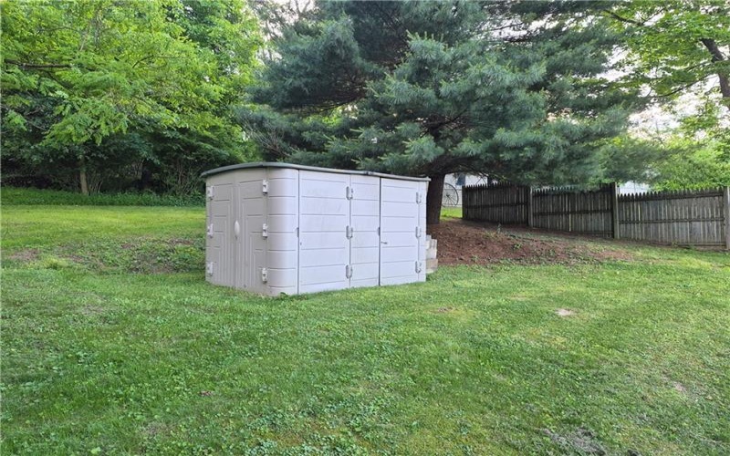 4008 Finleyville Elrama Rd, Finleyville, 15332, 3 Bedrooms Bedrooms, ,2 BathroomsBathrooms,Residential,For Sale,Finleyville Elrama Rd,1757855