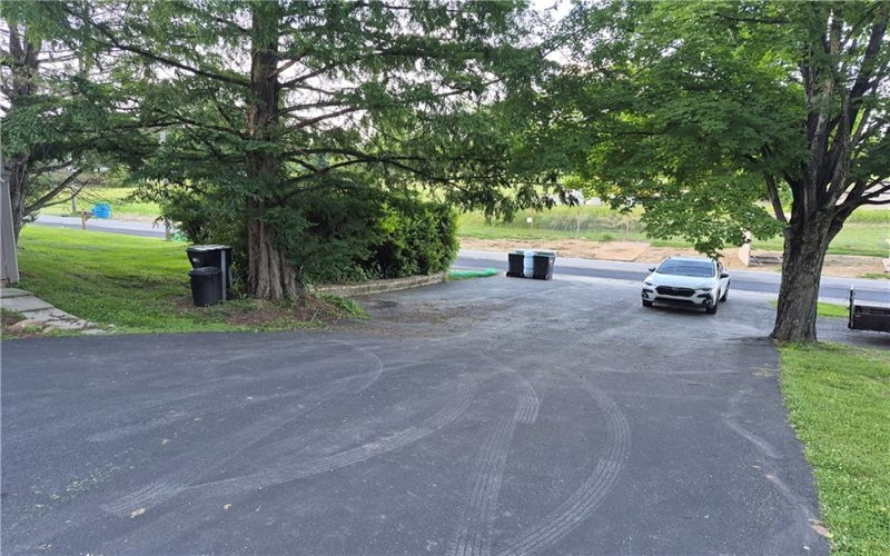 4008 Finleyville Elrama Rd, Finleyville, 15332, 3 Bedrooms Bedrooms, ,2 BathroomsBathrooms,Residential,For Sale,Finleyville Elrama Rd,1757855