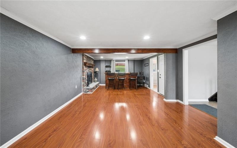 4044 Briarwood Dr, Jeannette, 15644, 3 Bedrooms Bedrooms, ,2.1 BathroomsBathrooms,Residential,For Sale,Briarwood Dr,1758365