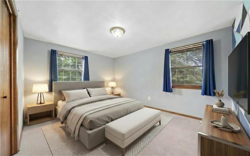 4044 Briarwood Dr, Jeannette, 15644, 3 Bedrooms Bedrooms, ,2.1 BathroomsBathrooms,Residential,For Sale,Briarwood Dr,1758365