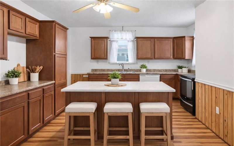 601 Mt Pleasant St, Greensburg, 15601, 3 Bedrooms Bedrooms, 6 Rooms Rooms,3 BathroomsBathrooms,Residential,For Sale,Mt Pleasant St,1758697