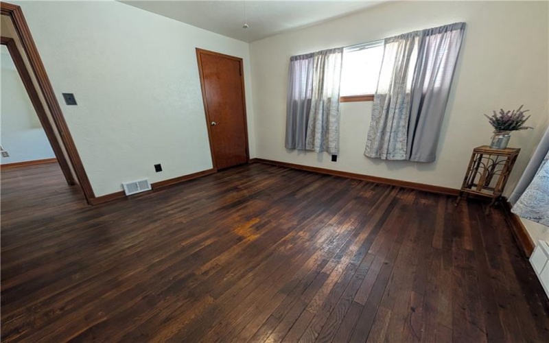 1300 Leeds Ave, Monessen, 15062, 2 Bedrooms Bedrooms, ,1.1 BathroomsBathrooms,Residential,For Sale,Leeds Ave,1758829