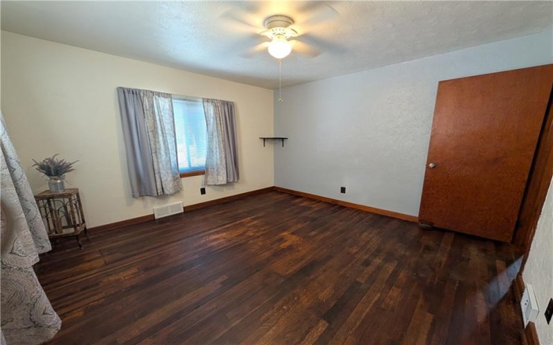 1300 Leeds Ave, Monessen, 15062, 2 Bedrooms Bedrooms, ,1.1 BathroomsBathrooms,Residential,For Sale,Leeds Ave,1758829