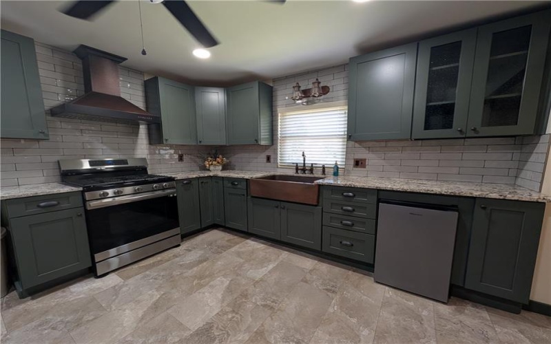 1300 Leeds Ave, Monessen, 15062, 2 Bedrooms Bedrooms, ,1.1 BathroomsBathrooms,Residential,For Sale,Leeds Ave,1758829