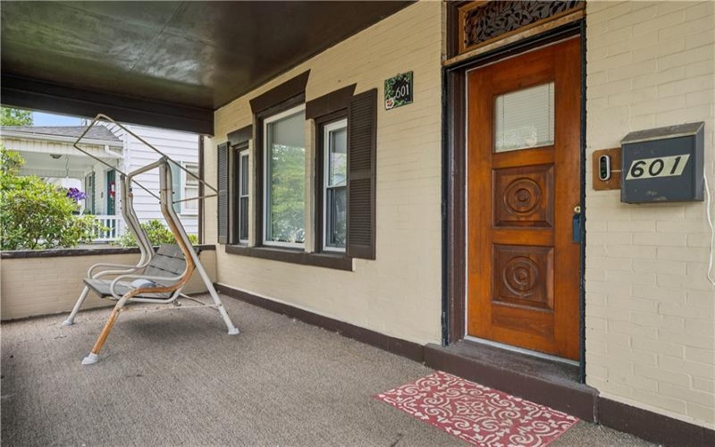 601 Walnut St, Latrobe, 15650, 3 Bedrooms Bedrooms, 10 Rooms Rooms,2.1 BathroomsBathrooms,Residential,For Sale,Walnut St,1759186