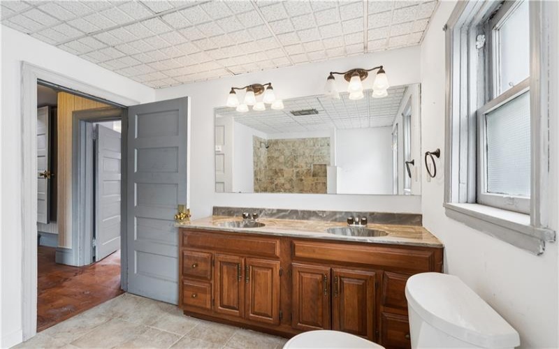 601 Walnut St, Latrobe, 15650, 3 Bedrooms Bedrooms, 10 Rooms Rooms,2.1 BathroomsBathrooms,Residential,For Sale,Walnut St,1759186
