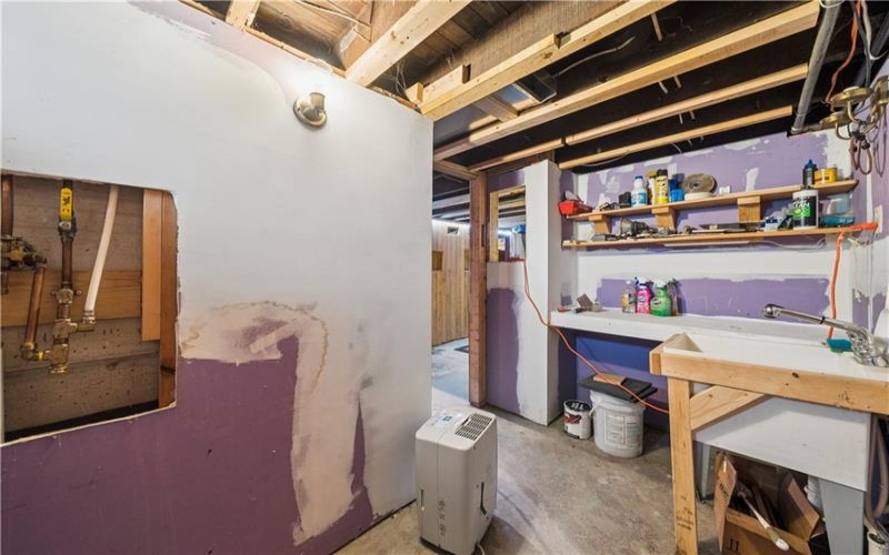 601 Walnut St, Latrobe, 15650, 3 Bedrooms Bedrooms, 10 Rooms Rooms,2.1 BathroomsBathrooms,Residential,For Sale,Walnut St,1759186