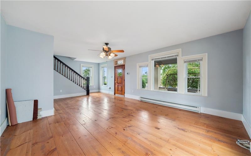 601 Walnut St, Latrobe, 15650, 3 Bedrooms Bedrooms, 10 Rooms Rooms,2.1 BathroomsBathrooms,Residential,For Sale,Walnut St,1759186