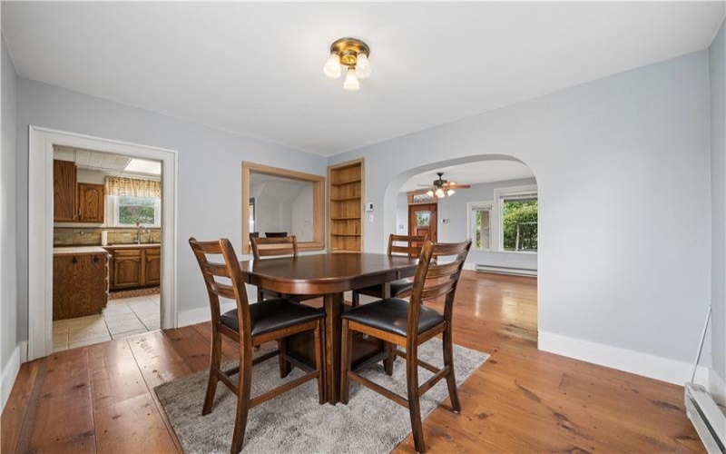601 Walnut St, Latrobe, 15650, 3 Bedrooms Bedrooms, 10 Rooms Rooms,2.1 BathroomsBathrooms,Residential,For Sale,Walnut St,1759186