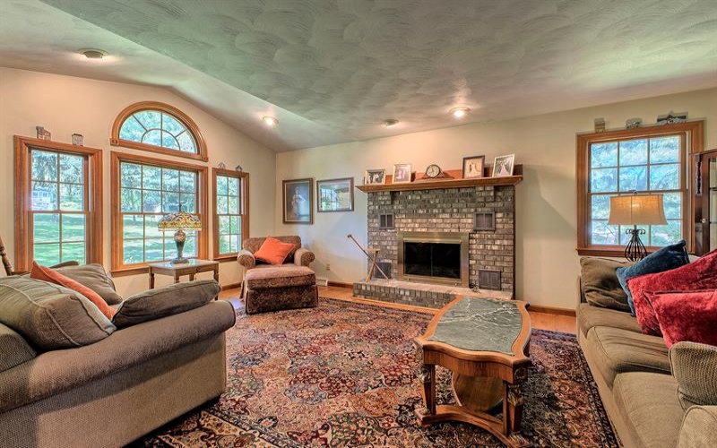1413 Colony DRIVE, Greensburg, 15601, 4 Bedrooms Bedrooms, 10 Rooms Rooms,3.1 BathroomsBathrooms,Residential,For Sale,Colony,1759233