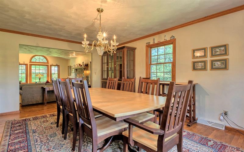 1413 Colony DRIVE, Greensburg, 15601, 4 Bedrooms Bedrooms, 10 Rooms Rooms,3.1 BathroomsBathrooms,Residential,For Sale,Colony,1759233