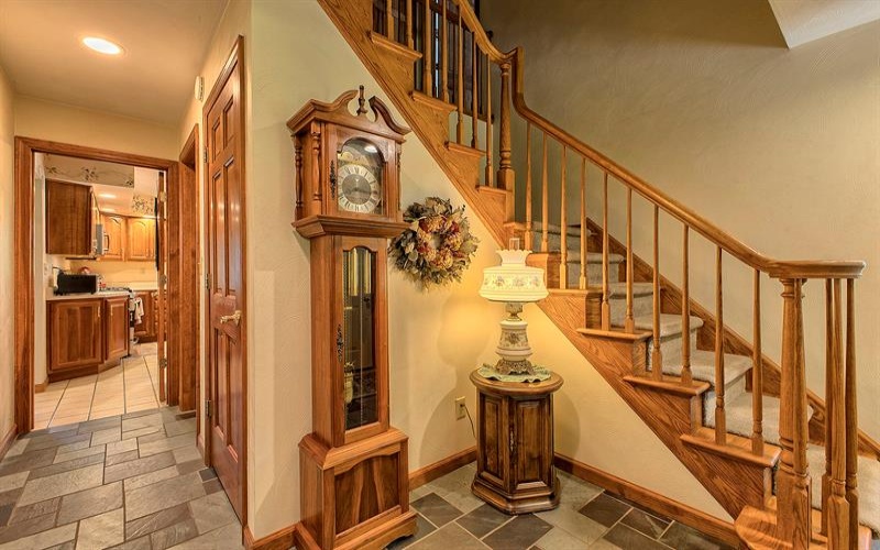 1413 Colony DRIVE, Greensburg, 15601, 4 Bedrooms Bedrooms, 10 Rooms Rooms,3.1 BathroomsBathrooms,Residential,For Sale,Colony,1759233