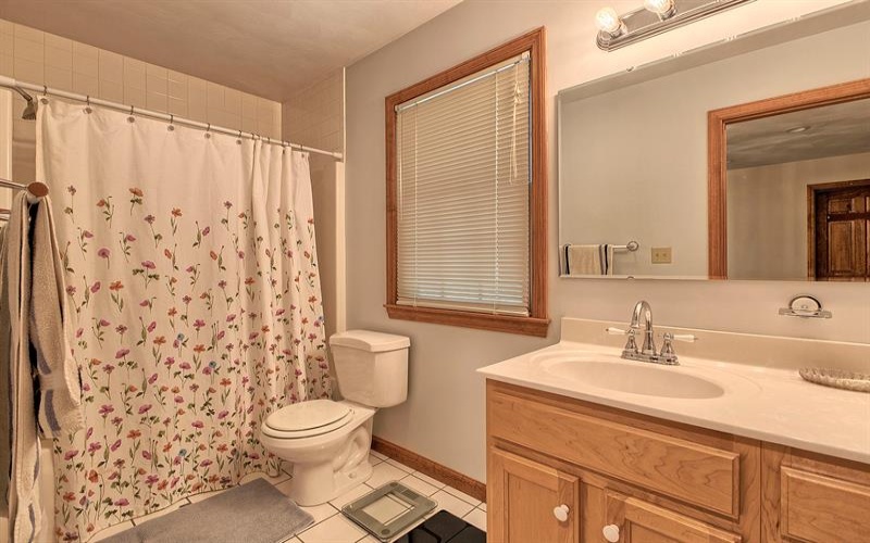 1413 Colony DRIVE, Greensburg, 15601, 4 Bedrooms Bedrooms, 10 Rooms Rooms,3.1 BathroomsBathrooms,Residential,For Sale,Colony,1759233