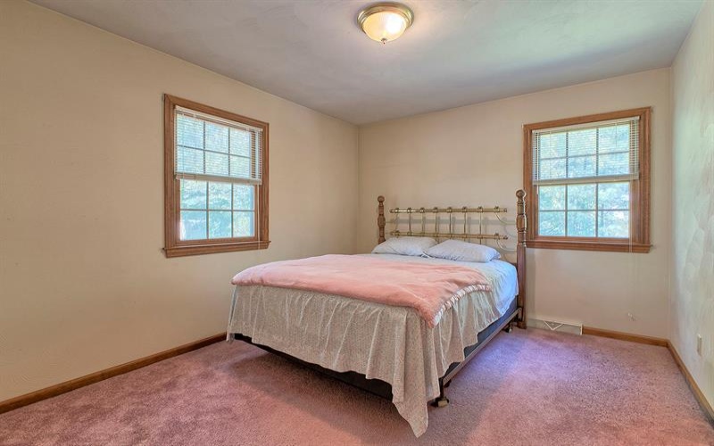 1413 Colony DRIVE, Greensburg, 15601, 4 Bedrooms Bedrooms, 10 Rooms Rooms,3.1 BathroomsBathrooms,Residential,For Sale,Colony,1759233