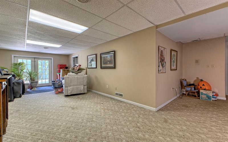 1413 Colony DRIVE, Greensburg, 15601, 4 Bedrooms Bedrooms, 10 Rooms Rooms,3.1 BathroomsBathrooms,Residential,For Sale,Colony,1759233