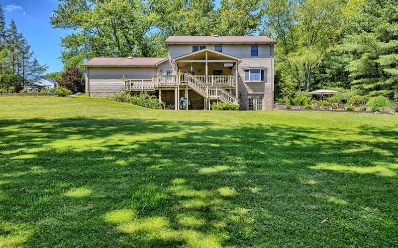 1413 Colony DRIVE, Greensburg, 15601, 4 Bedrooms Bedrooms, 10 Rooms Rooms,3.1 BathroomsBathrooms,Residential,For Sale,Colony,1759233