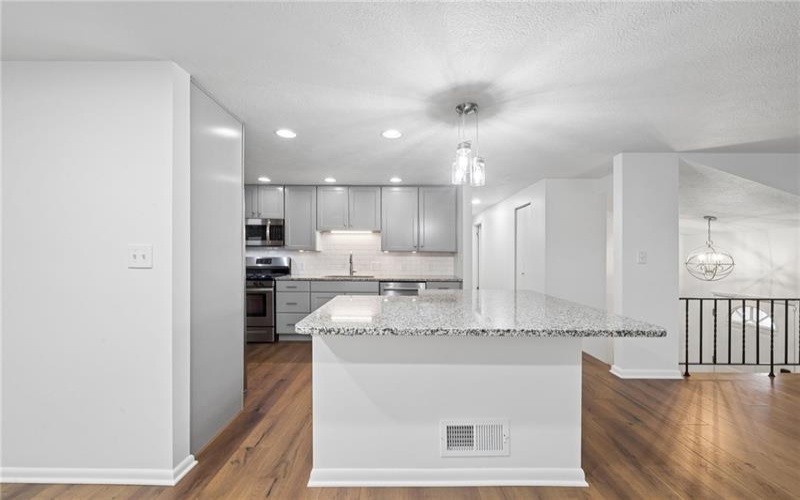 108 Macbeth Drive, New Kensington, 15068, 3 Bedrooms Bedrooms, 8 Rooms Rooms,2.1 BathroomsBathrooms,Residential,For Sale,Macbeth Drive,1759561