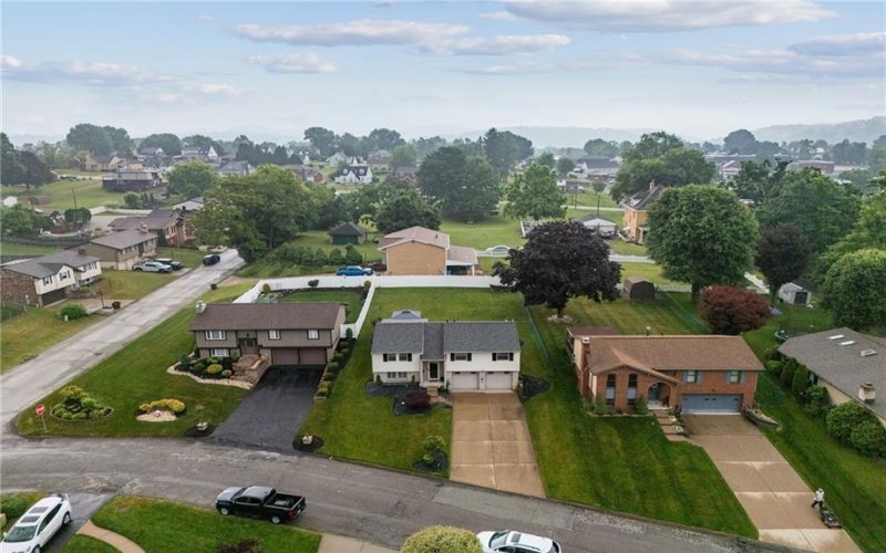108 Macbeth Drive, New Kensington, 15068, 3 Bedrooms Bedrooms, 8 Rooms Rooms,2.1 BathroomsBathrooms,Residential,For Sale,Macbeth Drive,1759561