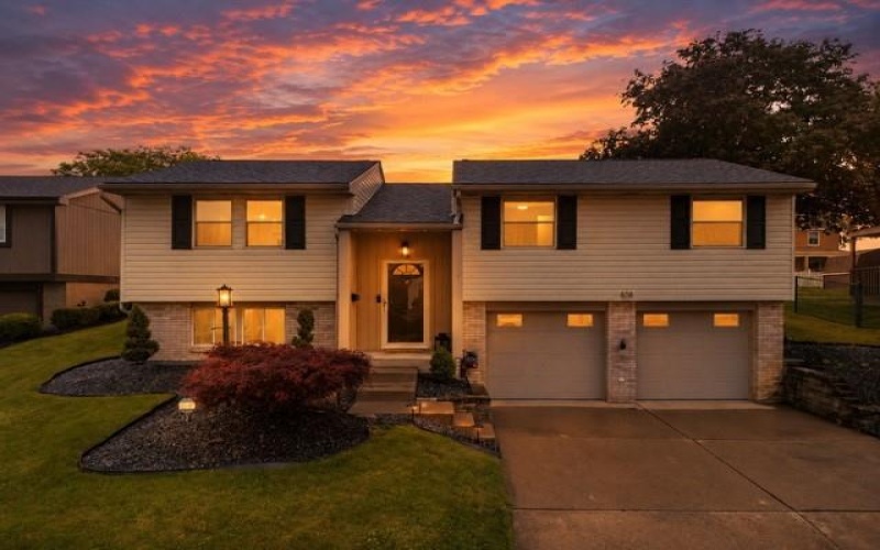 108 Macbeth Drive, New Kensington, 15068, 3 Bedrooms Bedrooms, 8 Rooms Rooms,2.1 BathroomsBathrooms,Residential,For Sale,Macbeth Drive,1759561