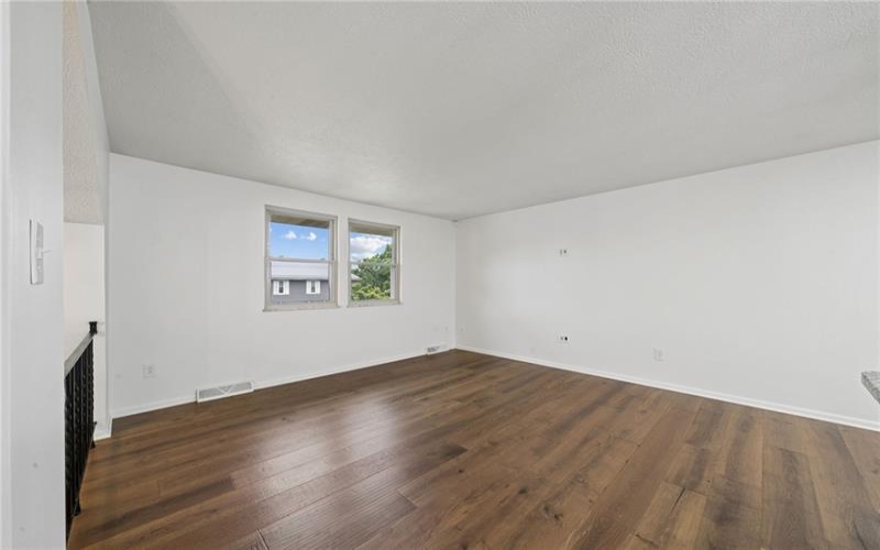 108 Macbeth Drive, New Kensington, 15068, 3 Bedrooms Bedrooms, 8 Rooms Rooms,2.1 BathroomsBathrooms,Residential,For Sale,Macbeth Drive,1759561