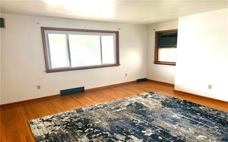 413 4TH STREET, Smithton, 15479, 2 Bedrooms Bedrooms, 6 Rooms Rooms,1 BathroomBathrooms,Residential,For Sale,4TH STREET,1759837