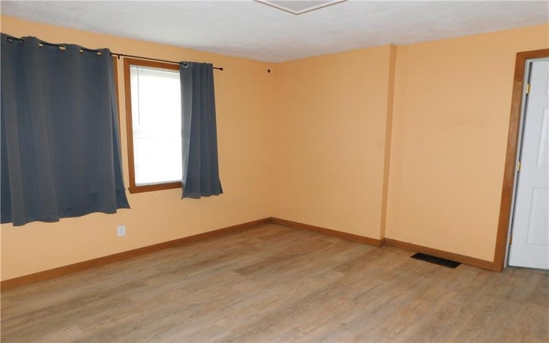 27 Community Avenue, Uniontown, 15401, 2 Bedrooms Bedrooms, ,1 BathroomBathrooms,Residential,For Sale,Community Avenue,1759936