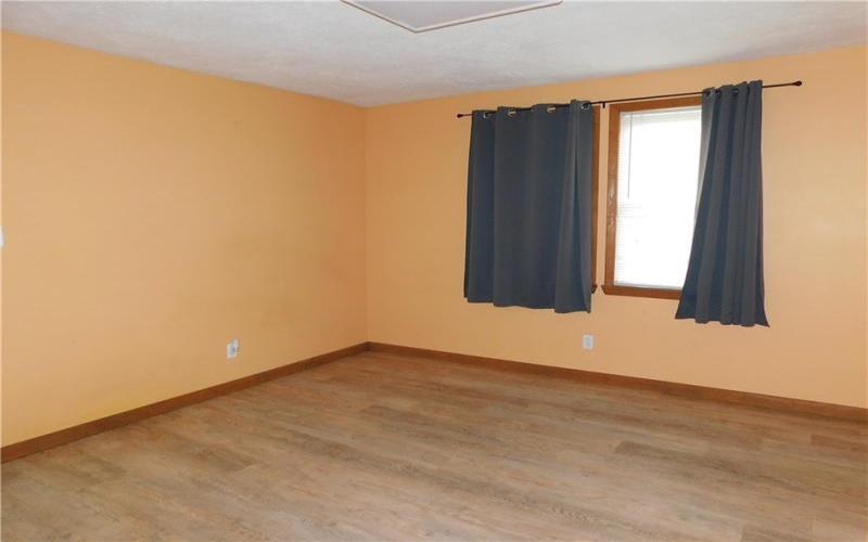 27 Community Avenue, Uniontown, 15401, 2 Bedrooms Bedrooms, ,1 BathroomBathrooms,Residential,For Sale,Community Avenue,1759936