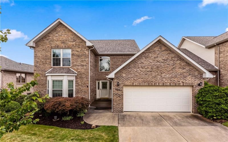 1027 Blackthorne Dr, Jeannette, 15644, 4 Bedrooms Bedrooms, ,3.1 BathroomsBathrooms,Residential,For Sale,Blackthorne Dr,1760976
