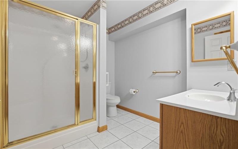 1027 Blackthorne Dr, Jeannette, 15644, 4 Bedrooms Bedrooms, ,3.1 BathroomsBathrooms,Residential,For Sale,Blackthorne Dr,1760976