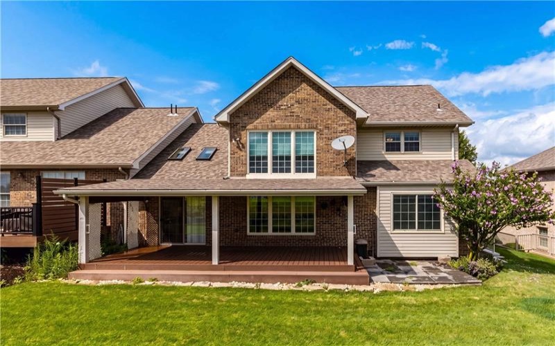 1027 Blackthorne Dr, Jeannette, 15644, 4 Bedrooms Bedrooms, ,3.1 BathroomsBathrooms,Residential,For Sale,Blackthorne Dr,1760976