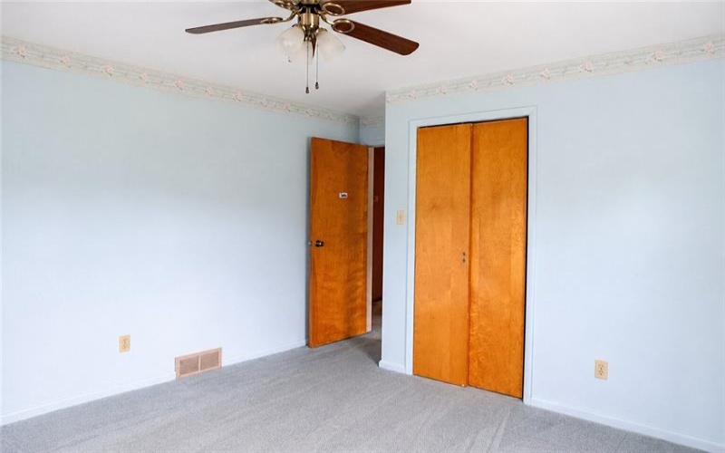 1092 Williams Dr, Belle Vernon, 15012, 3 Bedrooms Bedrooms, 6 Rooms Rooms,2.1 BathroomsBathrooms,Residential,For Sale,Williams Dr,1761006