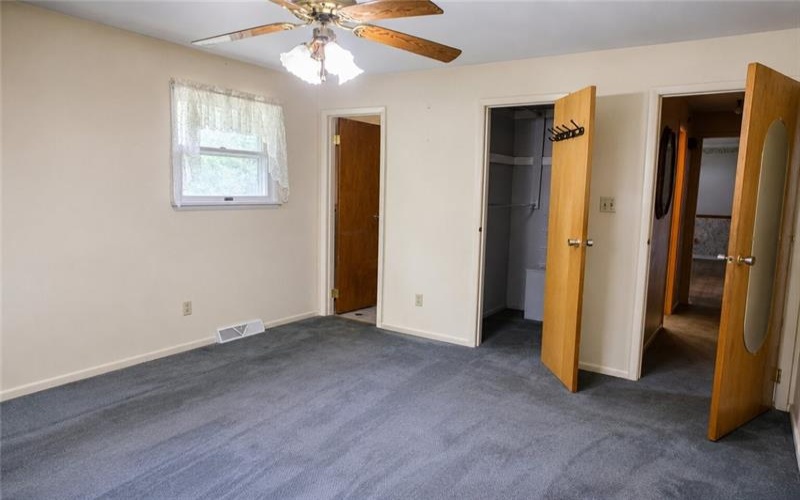 1092 Williams Dr, Belle Vernon, 15012, 3 Bedrooms Bedrooms, 6 Rooms Rooms,2.1 BathroomsBathrooms,Residential,For Sale,Williams Dr,1761006