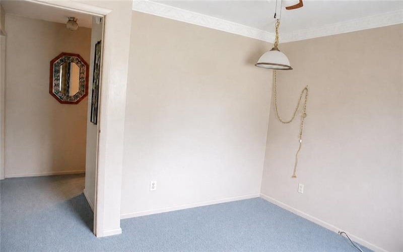 1092 Williams Dr, Belle Vernon, 15012, 3 Bedrooms Bedrooms, 6 Rooms Rooms,2.1 BathroomsBathrooms,Residential,For Sale,Williams Dr,1761006