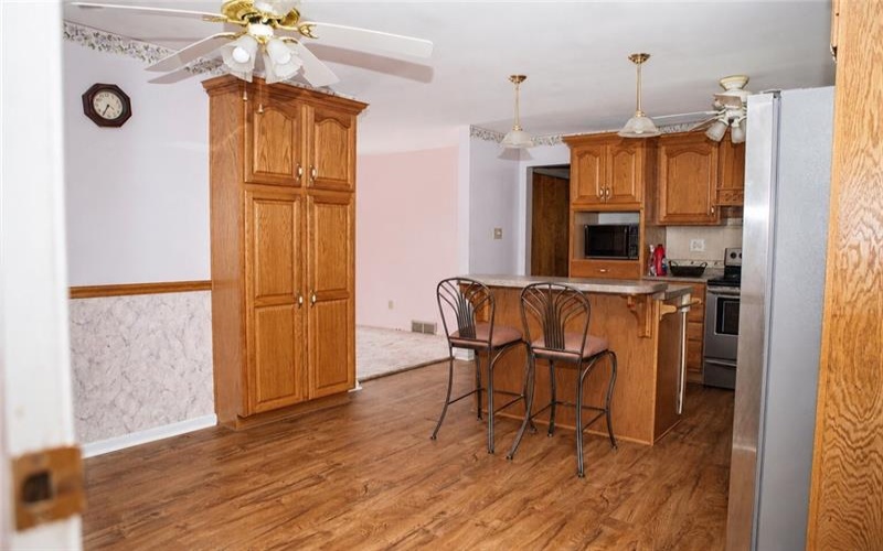 1092 Williams Dr, Belle Vernon, 15012, 3 Bedrooms Bedrooms, 6 Rooms Rooms,2.1 BathroomsBathrooms,Residential,For Sale,Williams Dr,1761006